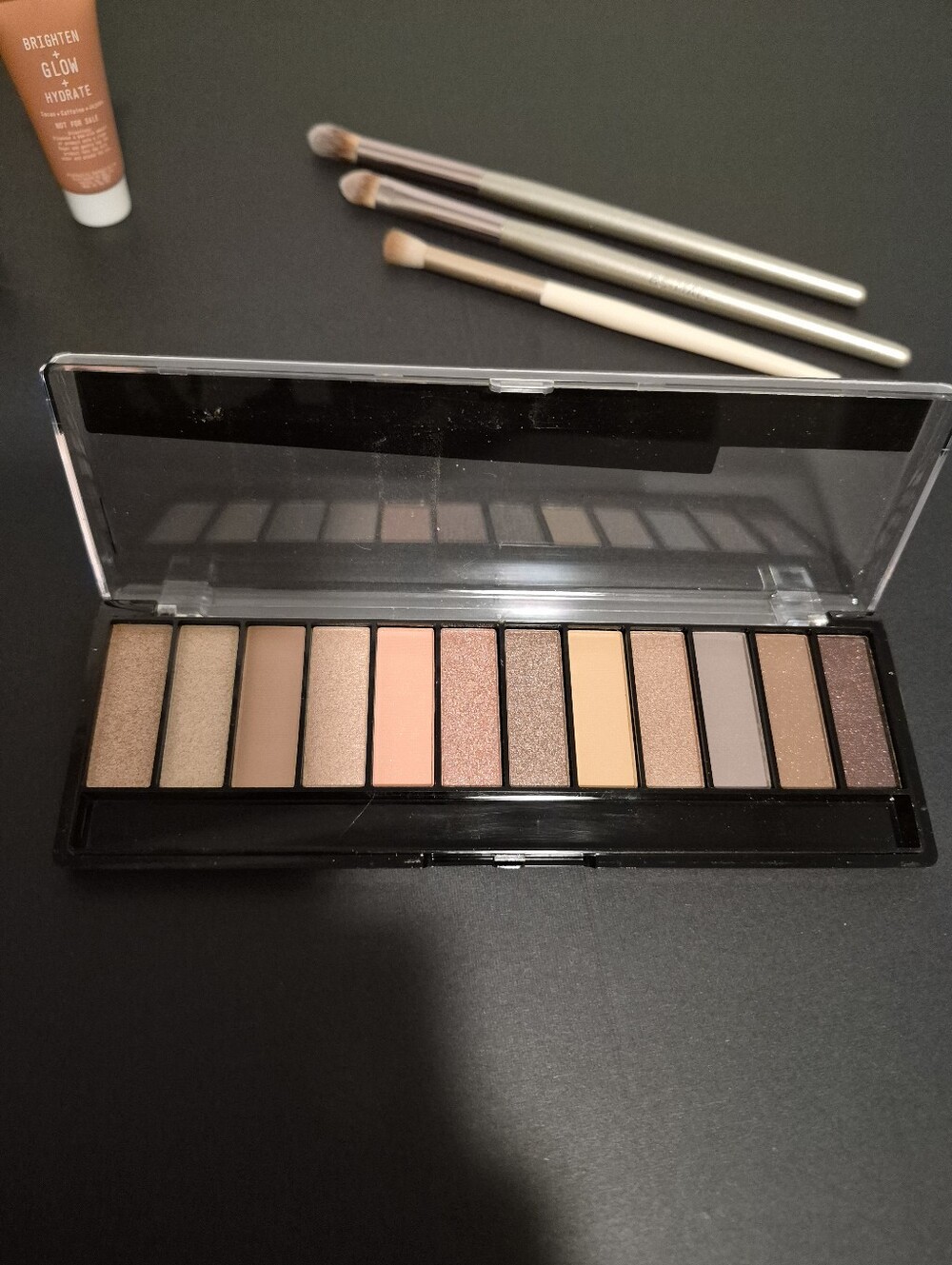 CLEARANCE! 6-Piece Eye Bundle: Palette, Brushes, Mascara & Eye Treatment, New - Picture 3 of 8